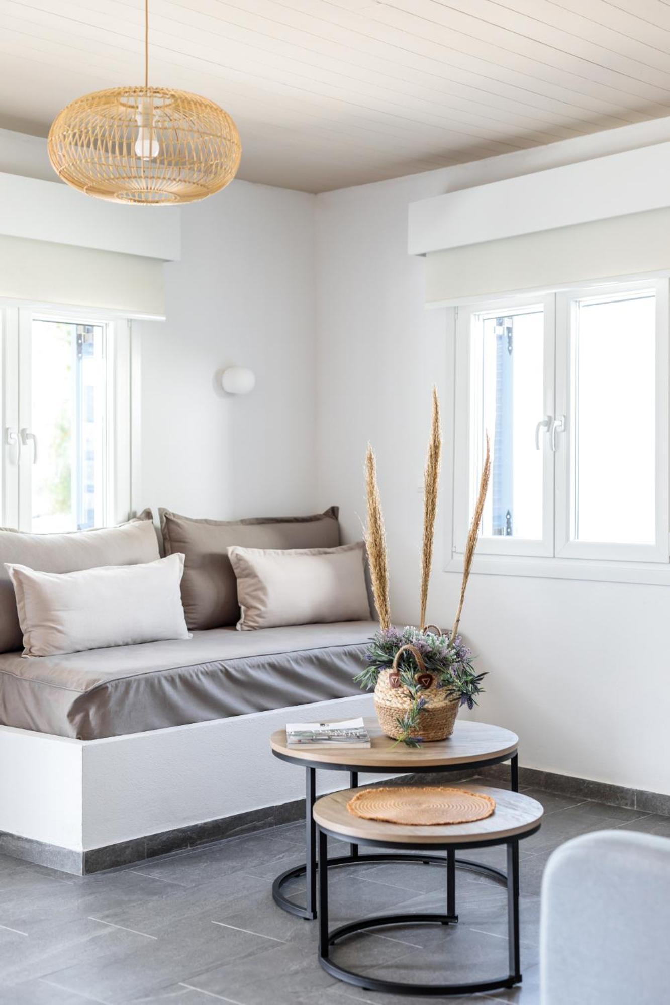 Bay View Apartment
