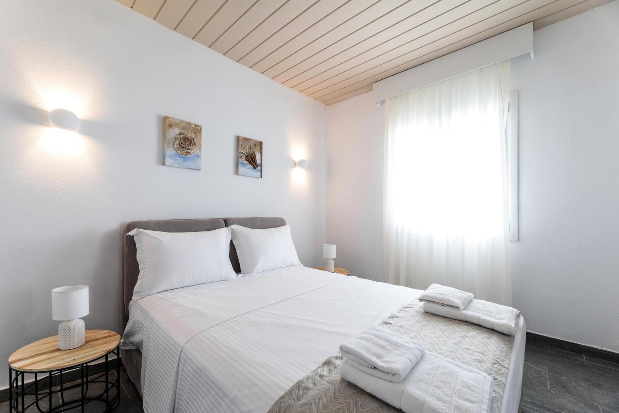Bay View Apartment *